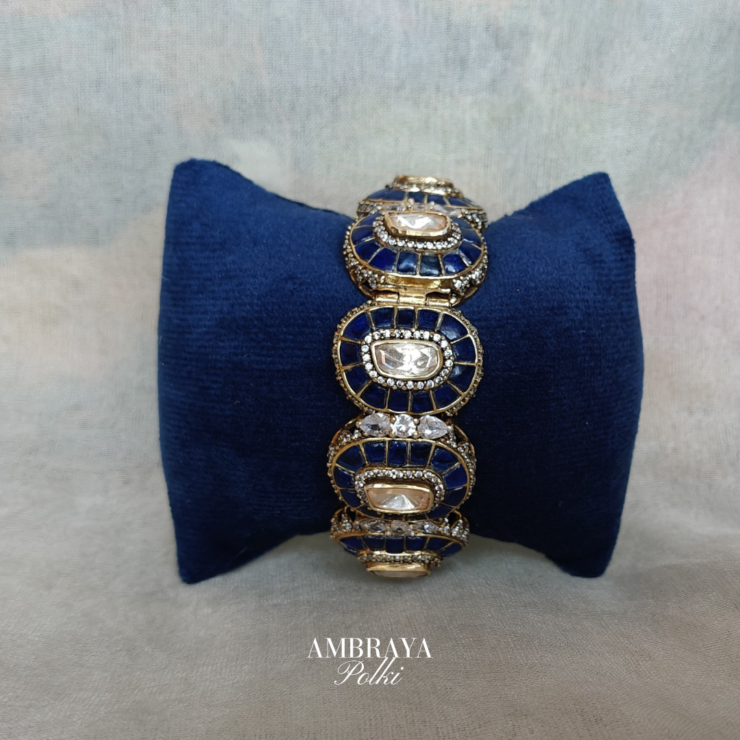 Amisha Sapphire Bangle