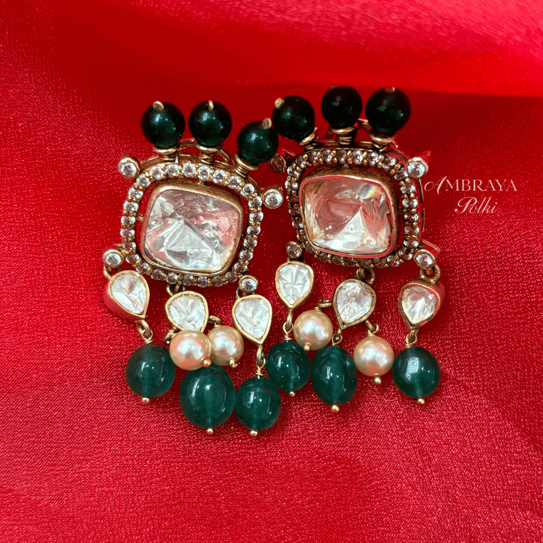 Nurvi Necklace Set - Ambraya Polki