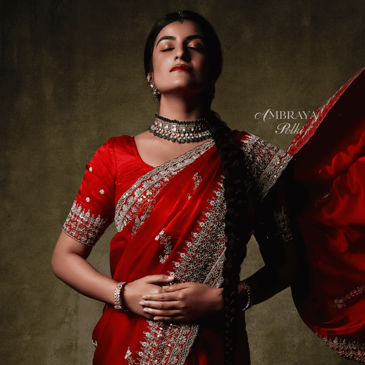 Nurvi Necklace Set - Ambraya Polki