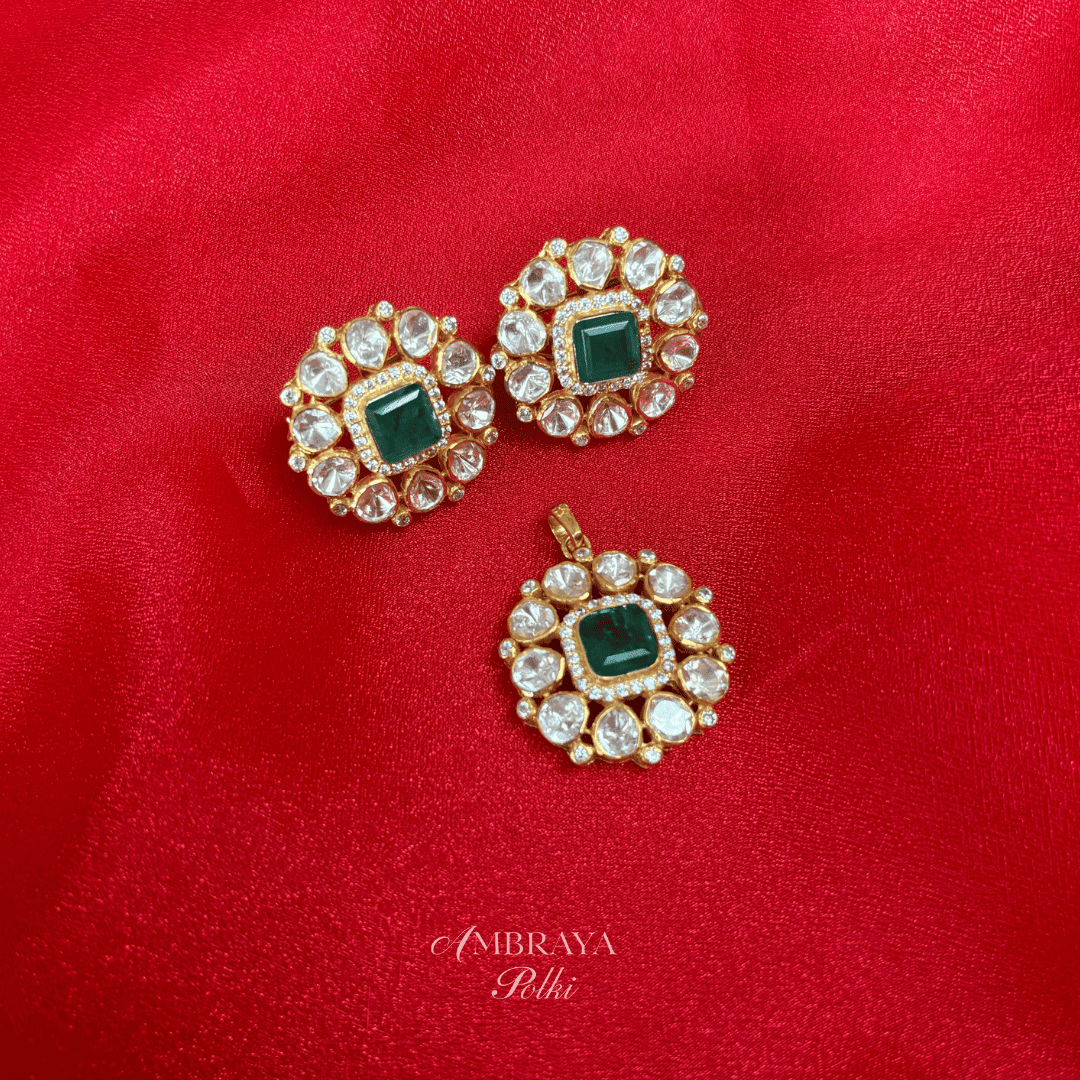 Sehere Pendant Set - Ambraya Polki