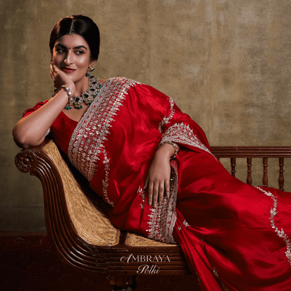 Vanmayi Necklace Set - Ambraya Polki